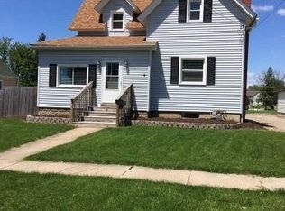 912 E 2nd St, Belvidere, IL 61008
