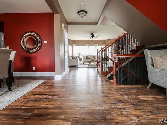 4th image of 108 Woodside Ct