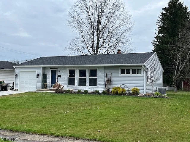 1373 Carole Dr photo 1