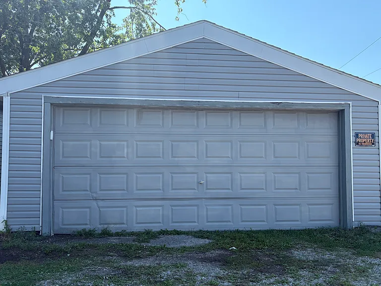 552 N Prospect St — Photo 15