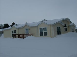 13270 Country Dr, Bath, SD 57427