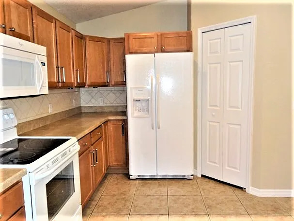 2170 Savannah Oaks Ln — Photo 6