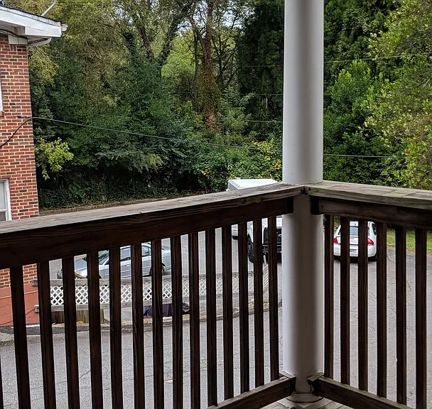 Maple Place Apartments — Photo 10