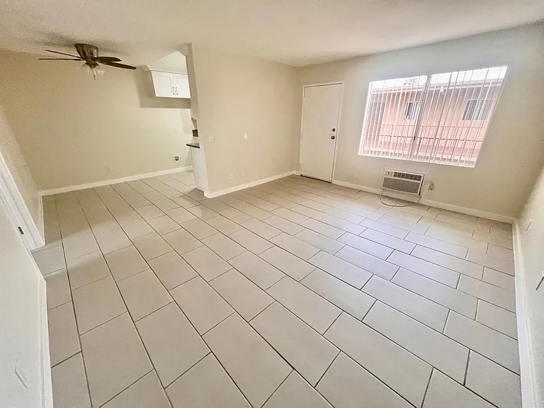 Columbus Apartments — Photo 5