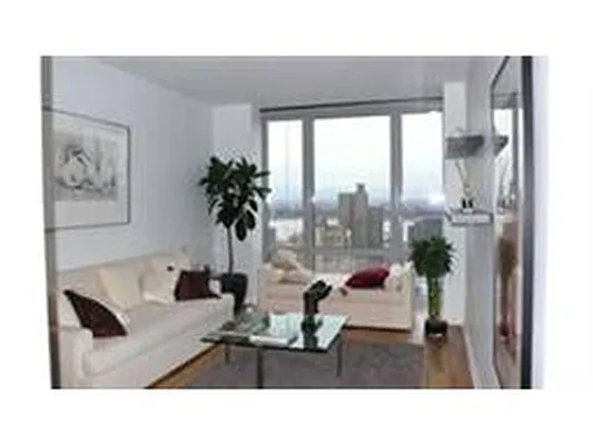 Rented by Douglas Elliman | media 4