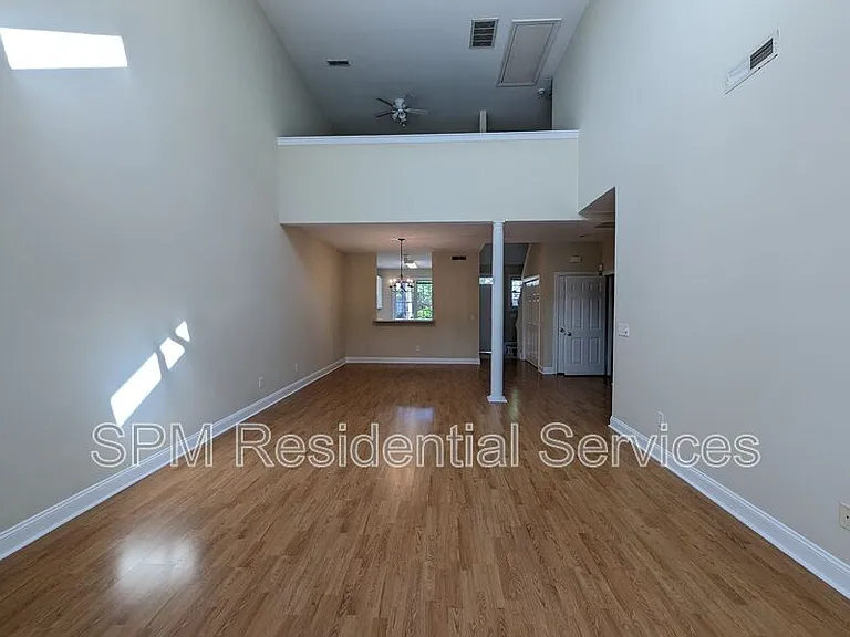 233 Racine Dr #18 — Photo 3