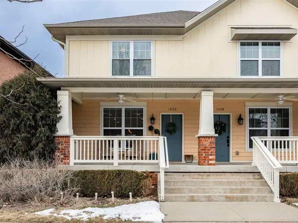 1230 Foster Rd, Iowa City, IA 52245