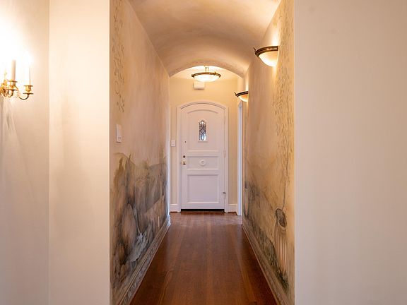 5th image of 2900 Pacific Ave APT 101