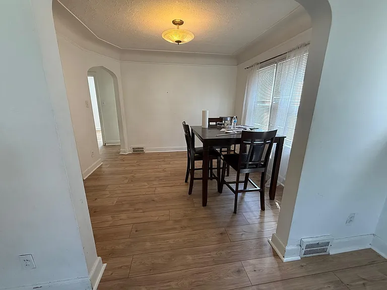 4913 Schlaff St #4915 — Photo 3