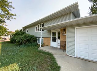 2010 Skyline Dr NW #2010, Minot, ND 58703