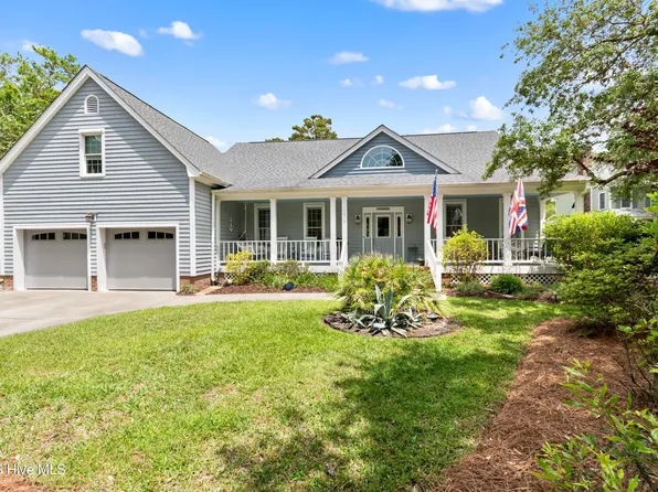 1016 Captain Adkins Drive SE, Southport, NC 28461