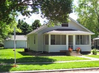 332 E 27th St, S Sioux City, NE 68776