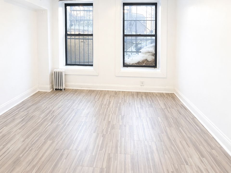 1st image of 530 W 123rd St #B1