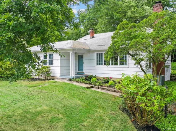 84 Skyview Drive, Stamford, CT 06902