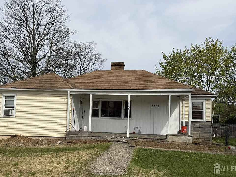 2729 Woodbridge Ave