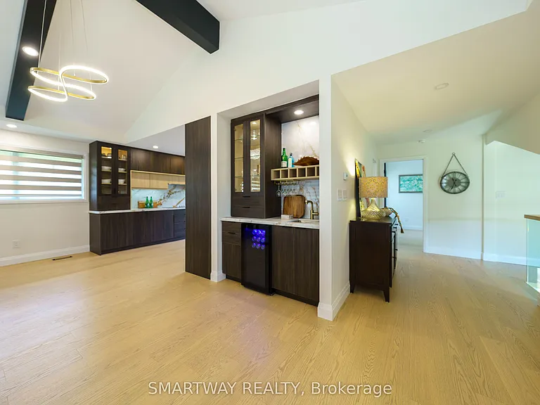 107 Campbell Cres — Photo 19