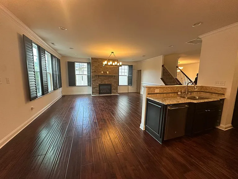 404 Shorehouse Way — Photo 43