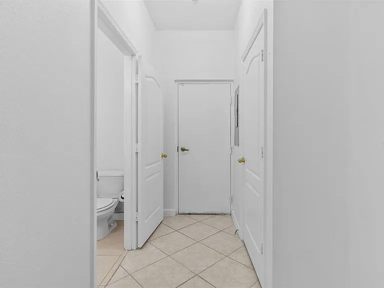 3520 San Jacinto Cir — Photo 25