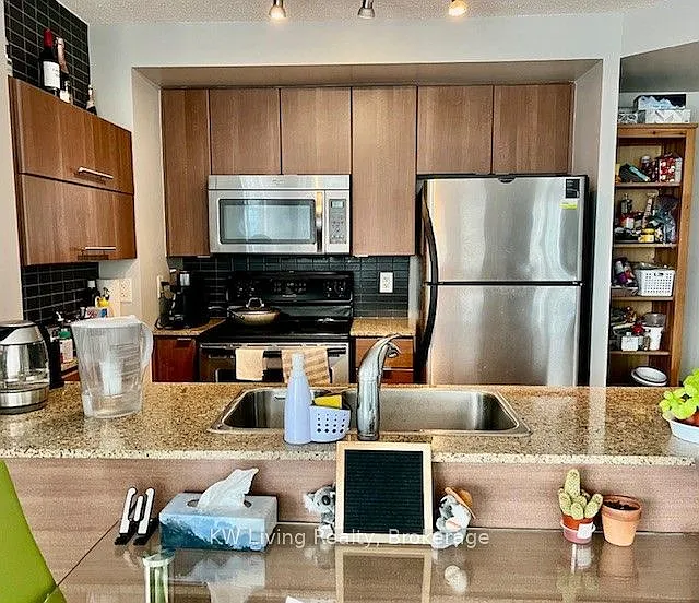 3 bed, $3,500 — Photo 4