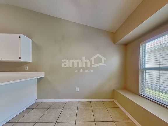 5th image of 1750 Kirtley Dr