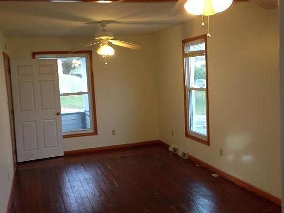 4th image of 3362 Portland Blvd