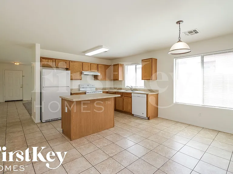 3688 W Santa Cruz Ave — Photo 7