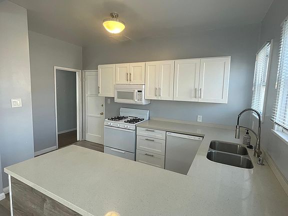 2nd image of 9593 W Olympic Blvd #1/2