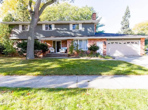 1913 N Outagamie St, Appleton, WI 54914