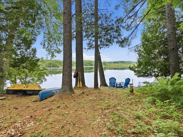 22 Woodland Road, Winthrop, ME 04364
