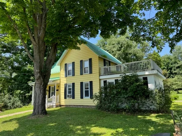 12 Maple St, Belmont, NY 14813