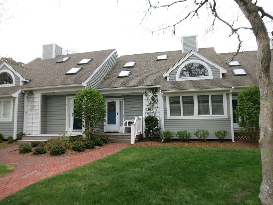 1st image of 8 Meetinghouse Cir #8
