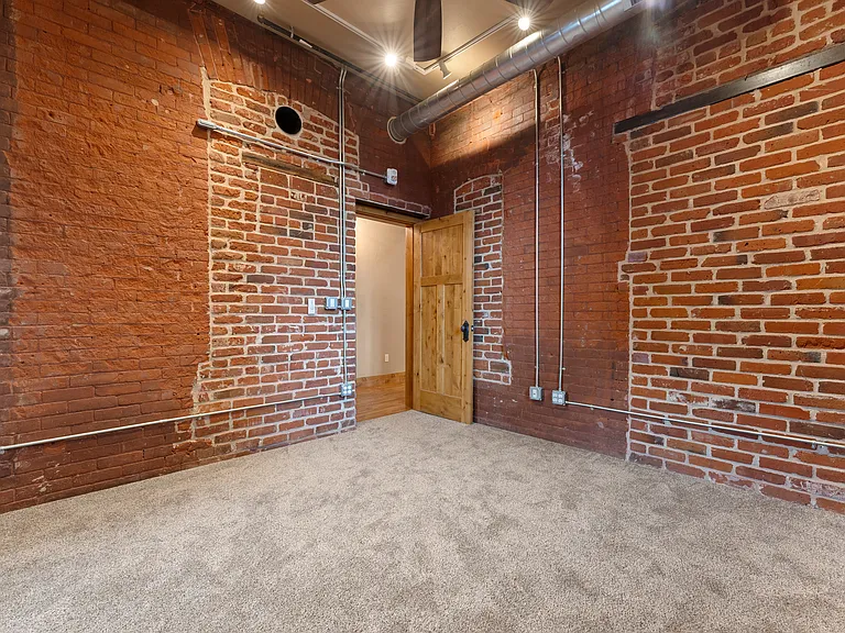 1128 N Grant St #101 — Photo 23