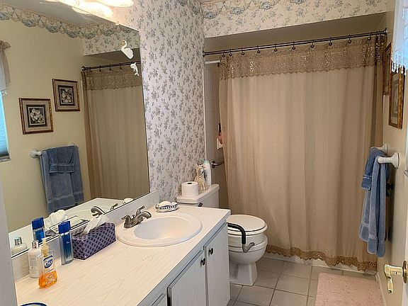 5th image of 2465 Northside Dr APT 601