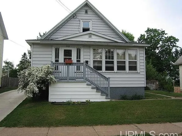 512 Harrison St, Marquette, MI 49855