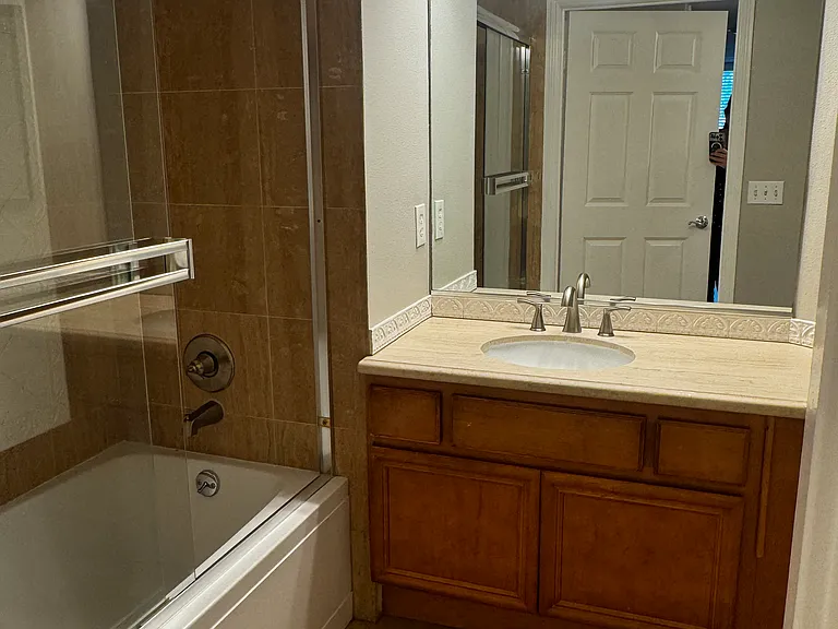 10715 Camarillo St #101 — Photo 9