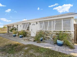 1495 New Point Comfort Rd, Englewood, FL 34223