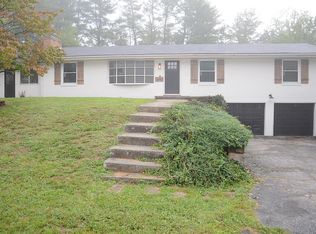 2202 Tannehill Dr, Roanoke, VA 24018