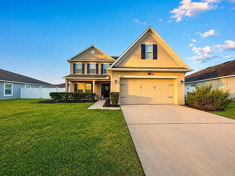 1103 Alta Vista Dr — Photo 1
