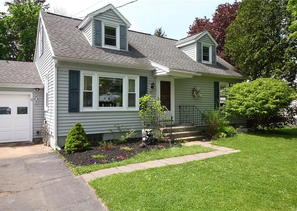 1st image of 47 Artillery Ln