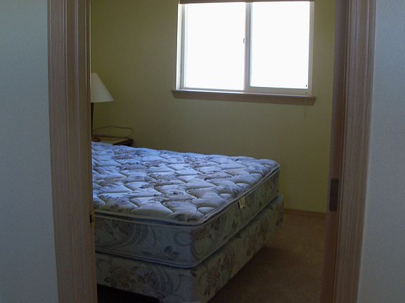 5th image of 3621 Lombard Ave APT 1