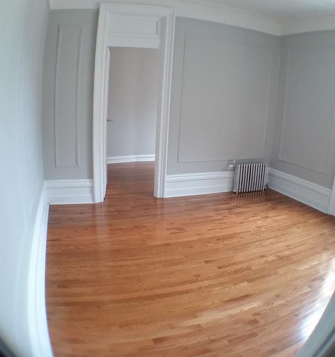 2nd image of 3266 Bainbridge Ave #1