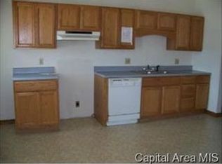 403 N Illinois St, Pittsfield, IL 62363