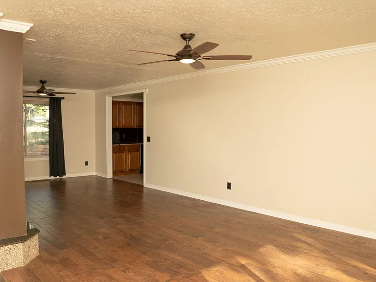 601 Skylark Dr — Photo 9