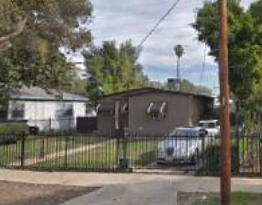 1st image of 10006 Paloma Ave