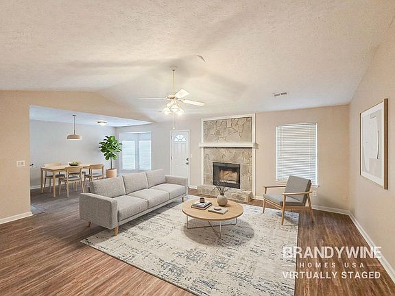 3rd image of 2900 Rosecommons Dr
