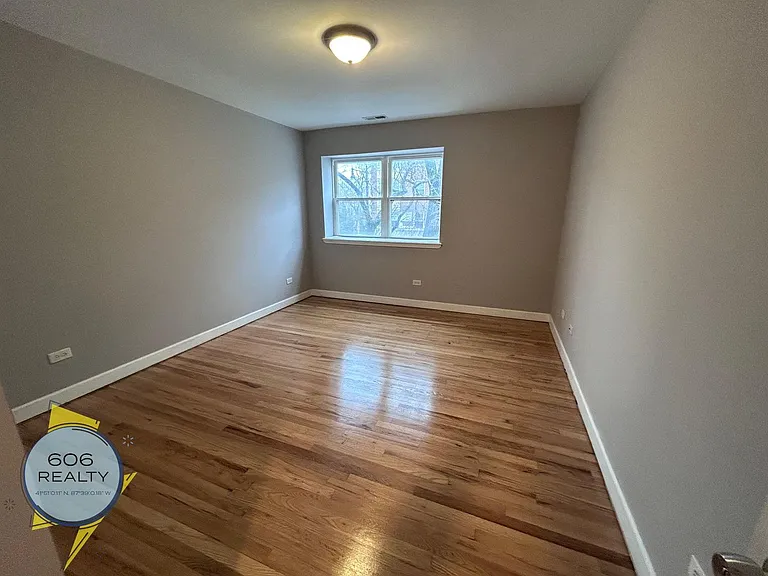 6954 N Greenview Ave — Photo 25