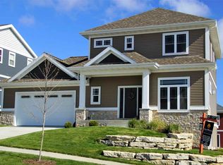 8904 Pine Holw, Verona, WI 53593