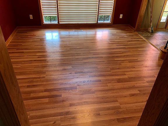 4th image of 3504 Oxford Ct