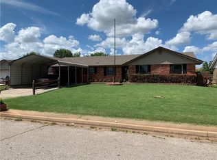 20061 Palmer Rd, Harrah, OK 73045