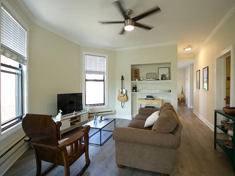2909 N Mildred Ave #4 — Photo 9